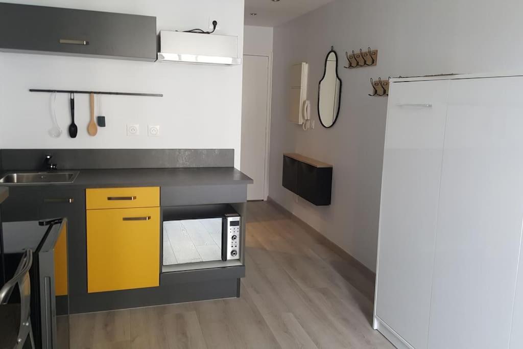 Studio Au Coeur De L'Hyper Centre Кан Экстерьер фото